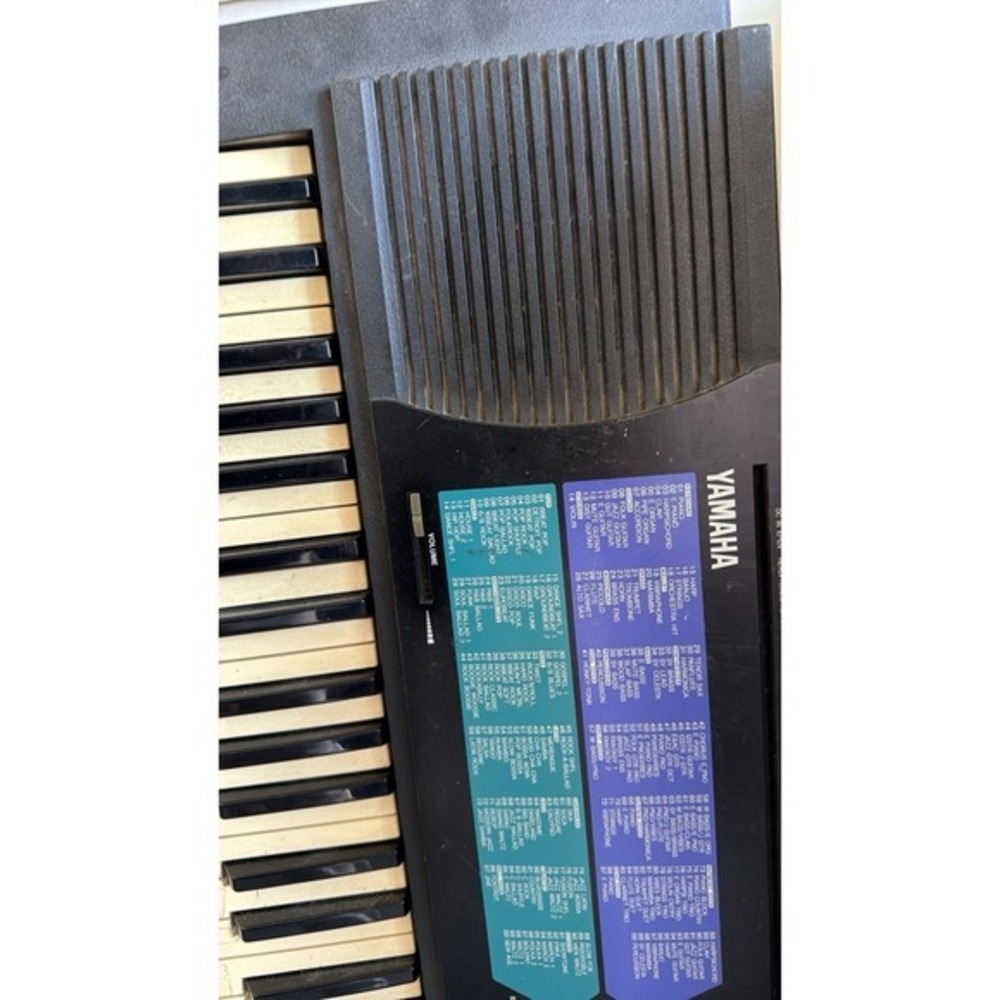 Yamaha PSR-185 Keyboard 🎹🔊‎ 61-Key Digital Portatone w/ Speakers